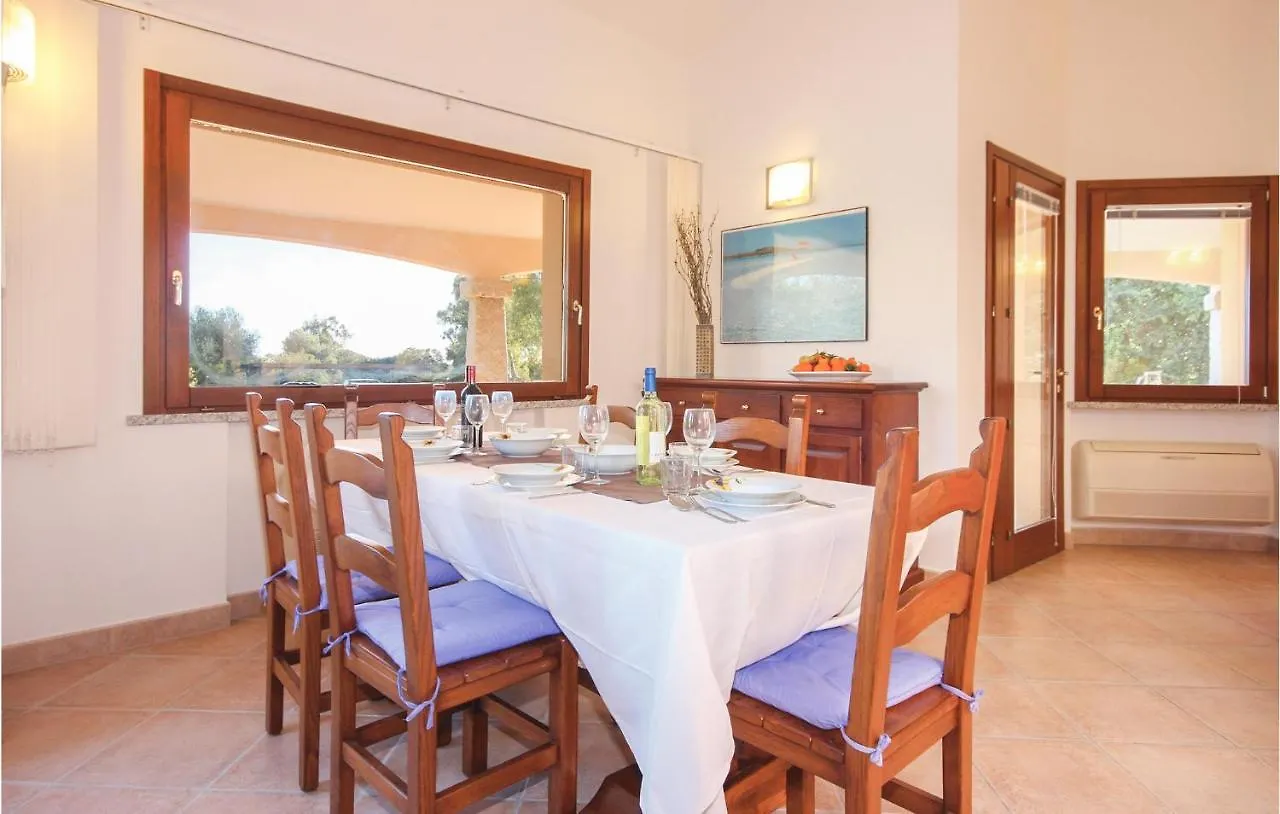 Gorgeous Home In Costa Rei -Ca- With Wifi مونتي ناي 0*,  إيطاليا